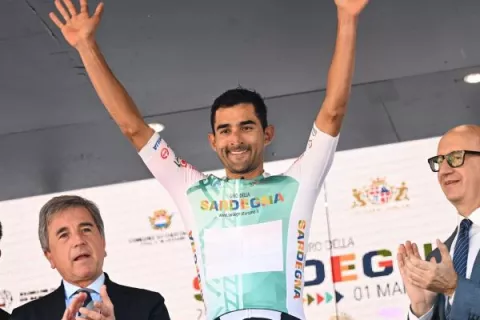 Roberto González vive  buen momento en el Giro Di Sardegna en Italia