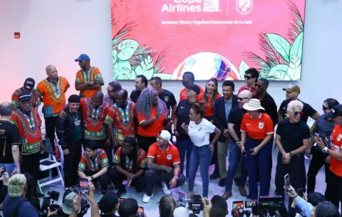 Rubén Blades y un repertorio de artistas panameños cantan la nueva canción para el Mundial