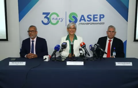 Asep: Tercer operador móvil entraría en operaciones en 2027