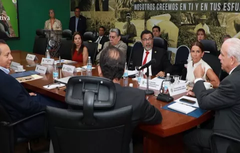 BDA evalúa avances del proceso de transformación institucional