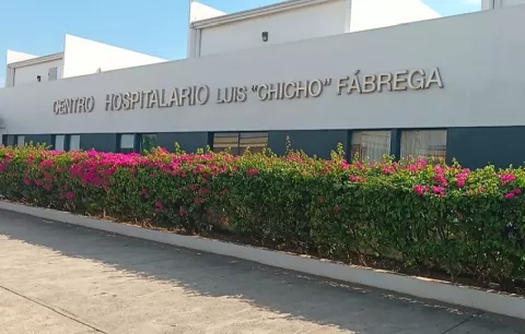 Trasladan bebé en estado crítico de Veraguas a Hospital del Niño, requiere tratamiento especializado