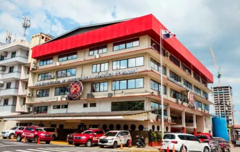 Bomberos aclaran: Ministerio Público investiga millonaria transferencia de la pasada administración