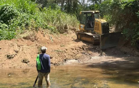 MIDA rehabilita tres kilómetros de caminos de producción en El Jobo, Antón