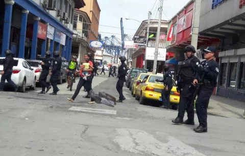 Cubanos víctimas de robo agravado en  un edificio del Parque Sucre en Colón