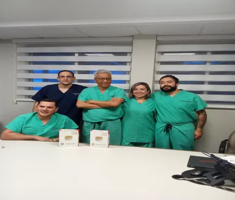 Implante de válvula cardíaca sin cirugía 