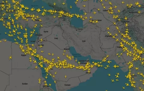 Cierre de espacio aéreo en Oriente Medio complica evacuación de unos 1,500 estadounidenses