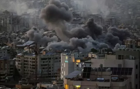Al menos 25 muertos en ataques israelíes en el sur del Líbano y Beirut
