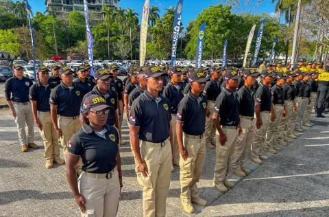 Migración tendrá cerca de mil efectivos en operativo de Semana Santa