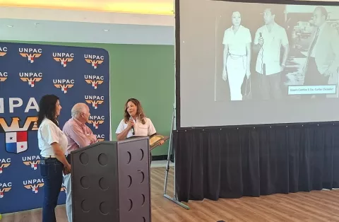 Aviadores reconocen labor de capitanes jubilados