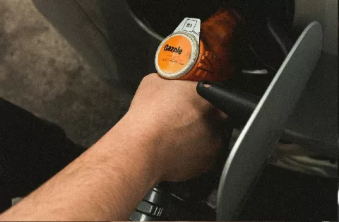 Gasolina comienza a subir, debido a conflicto en Medio Oriente