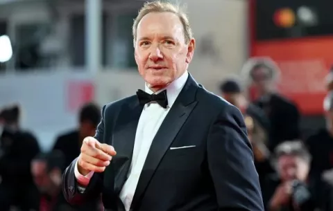 Kevin Spacey evita juicio tras llegar a pacto con tres presuntas víctimas