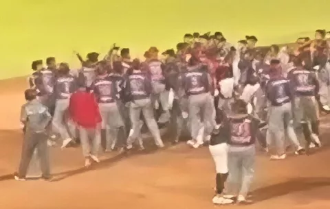 ¡Indiganación! Jugador sufre traumatismo craneal en pelea entre Los Santos vs Veraguas