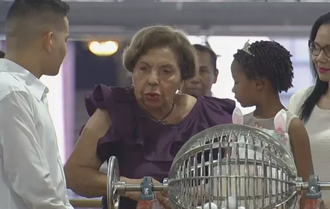 ¿Por qué Mayín Correa ya no saca las balotas en los sorteos de la Lotería?