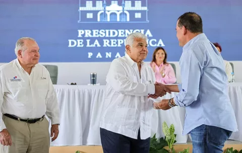 Arrancan la construcción de vías en El Valle de Antón, Gorgona y San Carlos