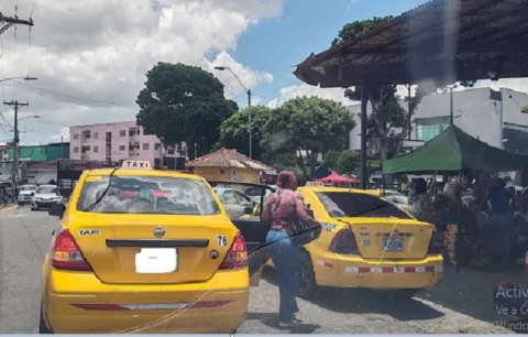 Cuatro concesionarias del servicio de taxis exigen frenar a piratas en La Chorrera