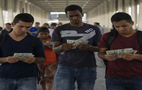 Unos 20 mil trabajadores subsisten con menos de $100 mensuales en Panamá