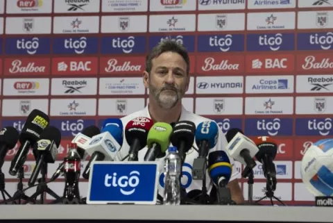 Christiansen admite que 'será injusto' con algunos jugadores, pero solo puede llevar 26 al Mundial