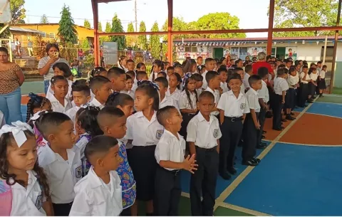 Año escolar 2026 arranca con 90% de normalidad en Veraguas