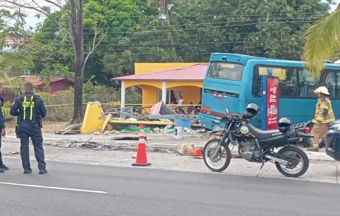 Conductor del bus de Aguadulce, de 28 años, se mantiene detenido tras accidente mortal en Chame
