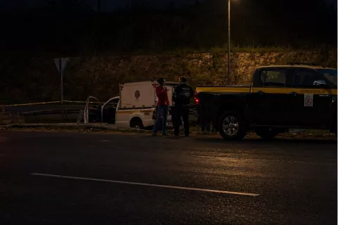Conductor y peatón mueren en accidente de tránsito en la autopista Arraiján-La Chorrera