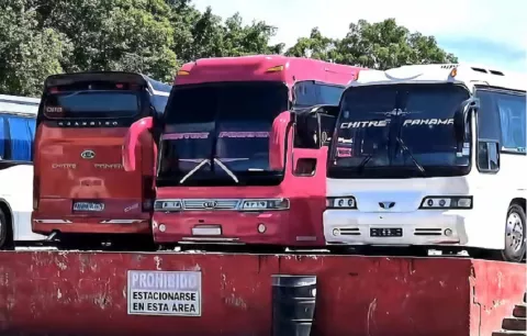 Transportistas de Chitré alertan por demoras y costos elevados
