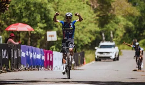 Carlos Samudio se corona en el nacional de ciclismo