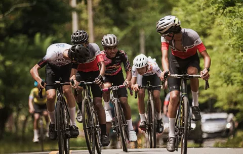Cerro Colorado dejó ocho campeones en prueba de fondo 