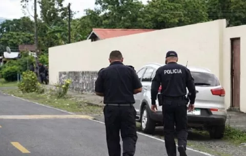 Chiriquí: Forcejeo en estacionamiento de un banco desata persecución, tiros y pánico cerca de una escuela