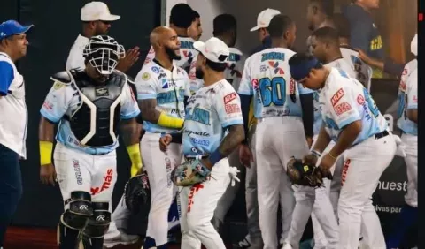 Colón busca extender la serie semifinal ante Bocas del Toro en el béisbol mayor