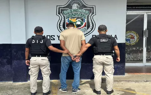 Once detenidos durante operativos y allanamientos en Colón