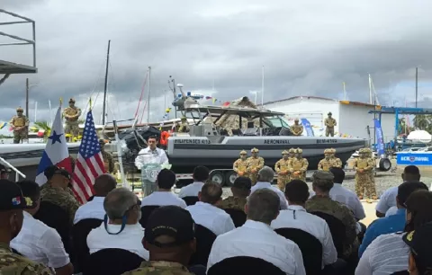 Estados Unidos entrega primeras embarcaciones a Panamá para la lucha contra el narcotráfico