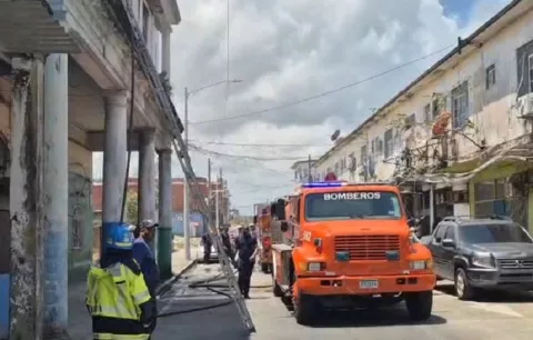 Incendio en Colón deja pérdida total en el apartamento 8029