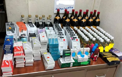Retienen toda clase de mercancía ilegal en varios locales de Colón