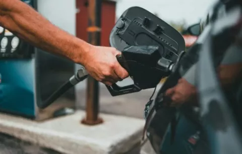 Combustibles vuelven a subir: nuevos precios regirán desde el viernes