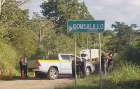 Asesinan a dos en Panamá Norte; la policía los halló agonizando