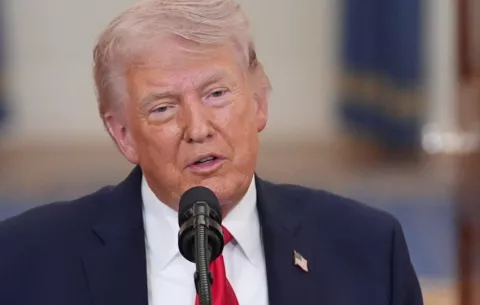 Trump acelera los cambios en su gabinete en medio de la impopular guerra de Irán