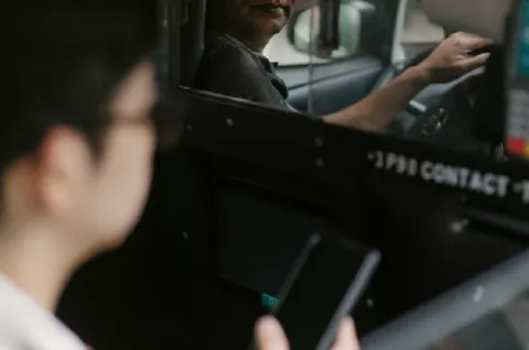 Canatra defiende legalidad de decreto sobre plataformas digitales de transporte