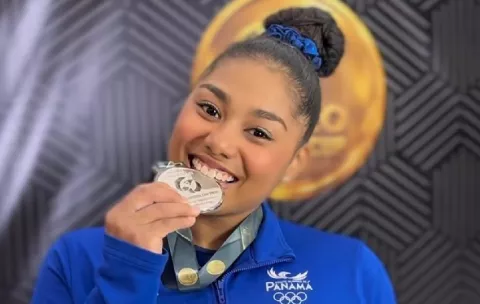 Hillary Heron con otra medalla de plata en el Mundial de Gimnasia