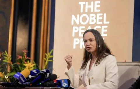 La transición a la democracia 'es urgente' en Venezuela, dijo María Corina Machado
