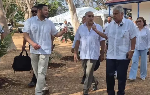 Mandatario arranca gira en Azuero con énfasis en crísis del agua y obras