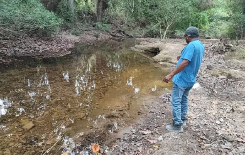 Investigan denuncia sobre contaminación en río Corona en San Carlos
