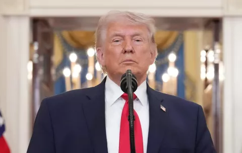 Trump avisa a Irán que tiene 48 horas para cerrar un acuerdo o 'desatará el infierno'