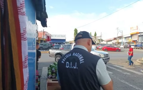 Funcionario del MIDA se cae repentinamente en la calle y pierde la vida  