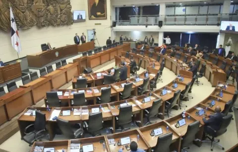 En menos de 10 minutos se instalan sesiones extraordinarias para el debate de las reformas fiscales