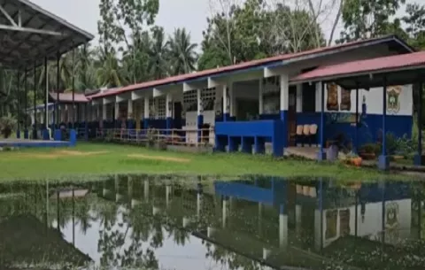 Meduca suspende clases en 28 escuelas de Bocas del Toro por fuertes lluvias y crecida de ríos
