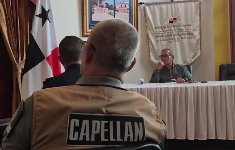 Coclé busca frenar riñas, acoso escolar y videos de estudiantes en redes sociales