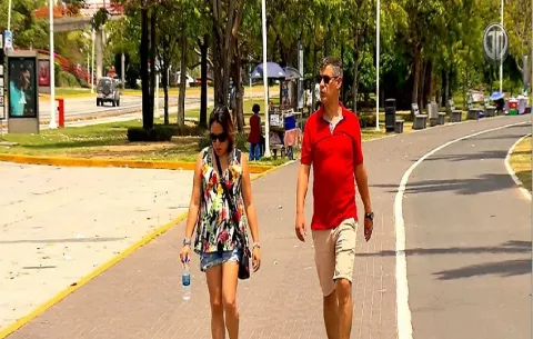 Golpes de calor elevan consumo eléctrico y ponen en tensión la red nacional