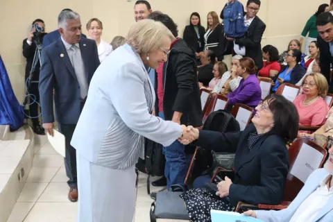 Etelvina: 'No puedo dejar a la Universidad al libre albedrío'
