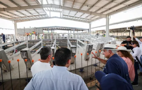 Presidente recorre instalaciones de Tecnolac en Coclé, complejo que será un apoyo al agro y ganadería