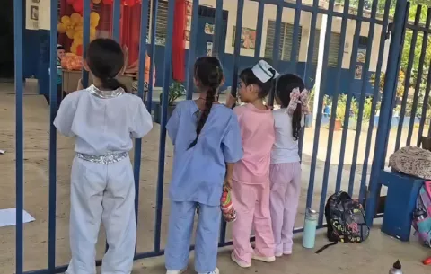 Falta de maestros paraliza escuela en la comunidad de El Espinal en Guararé
